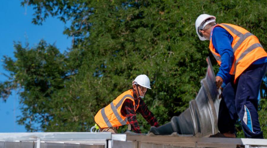 Professional gutter cleaning in Mainesburg, PA